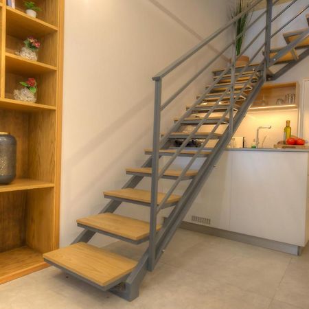 Cute And Modern Duplex Apartment In Ideal Location Rcas1-1 Валета Екстериор снимка